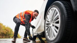 Professional Mobile Tyre Rescue service in Oldham providing quick and reliable tyre repairs and replacements at your location and the quickest Mobile tyre service in Manchester